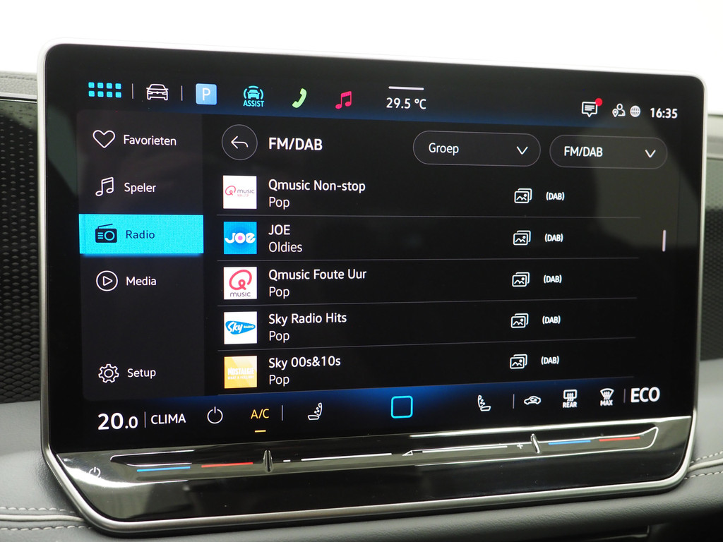 Volkswagen Passat Variant 1.5 eHybrid 204PK 27