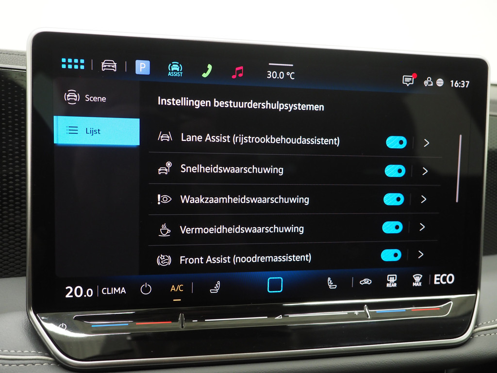 Volkswagen Passat Variant 1.5 eHybrid 204PK 33