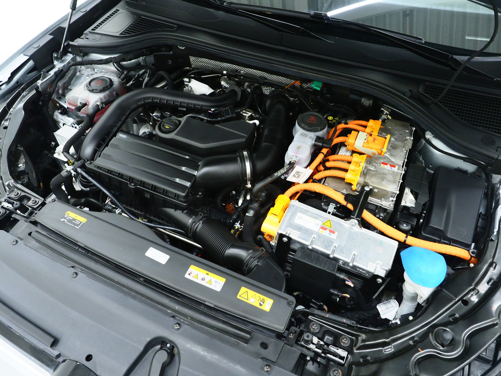 Volkswagen Passat Variant 1.5 eHybrid 204PK 6