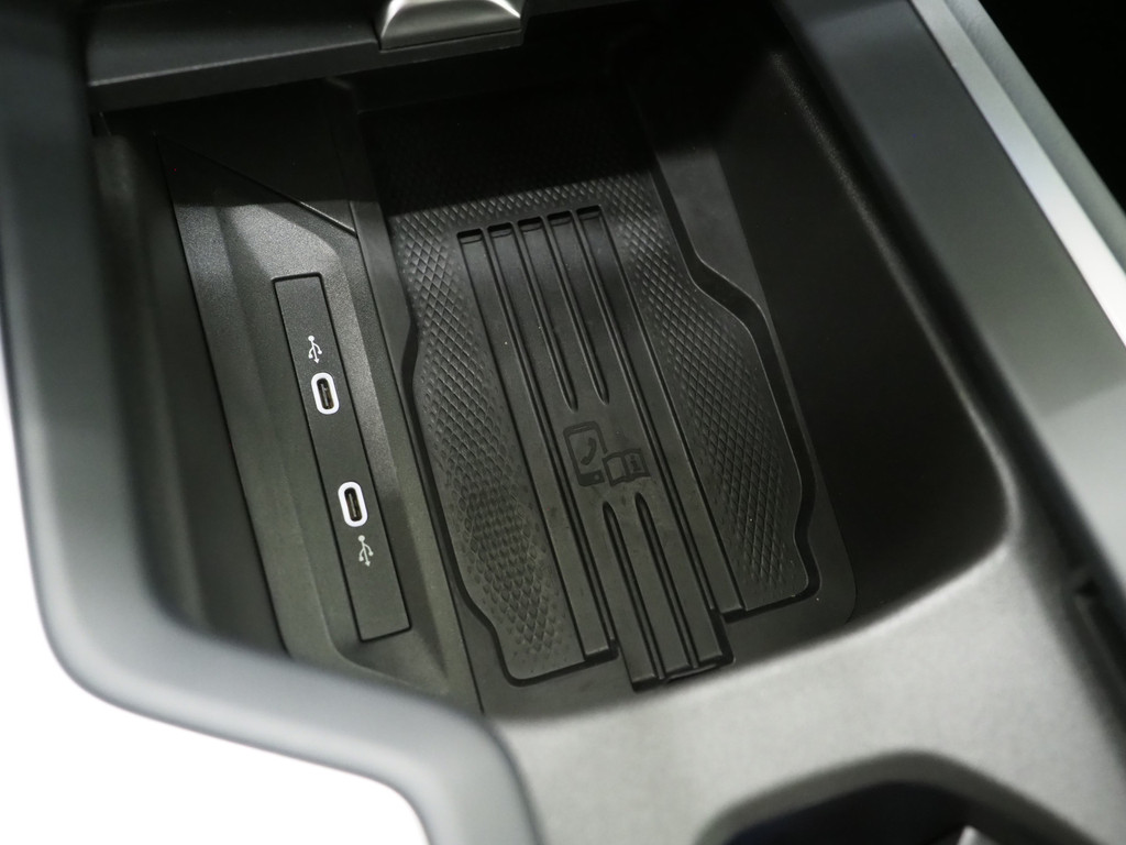 Volkswagen Passat Variant 1.5 eHybrid 204PK 78