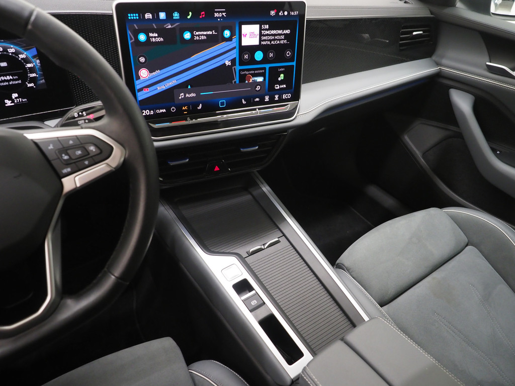 Volkswagen Passat Variant 1.5 eHybrid 204PK 79