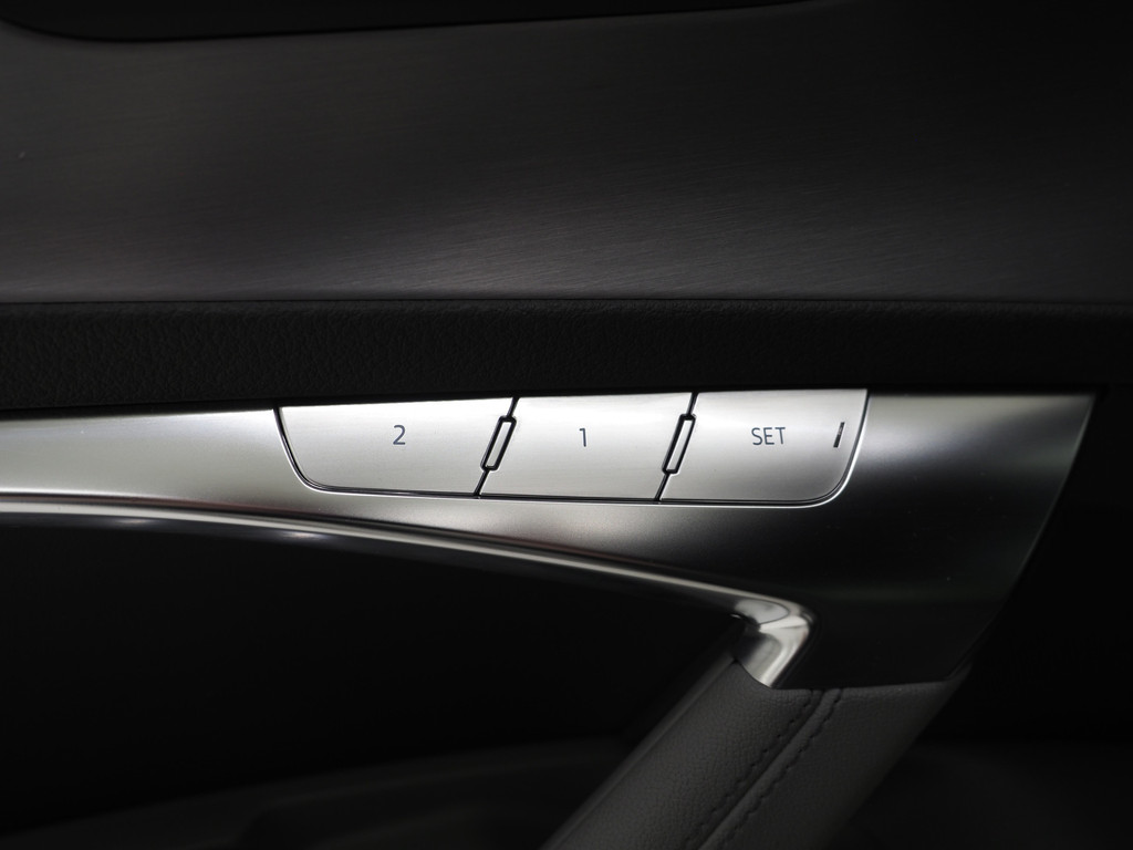 Audi A6 Avant 55 TFSI e quattro Competition 16