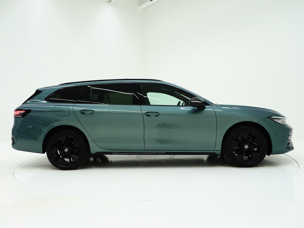 Volkswagen Passat Variant 1.5 eHybrid R-Line Edition 57