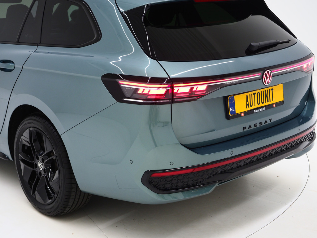 Volkswagen Passat Variant 1.5 eHybrid R-Line Edition 61