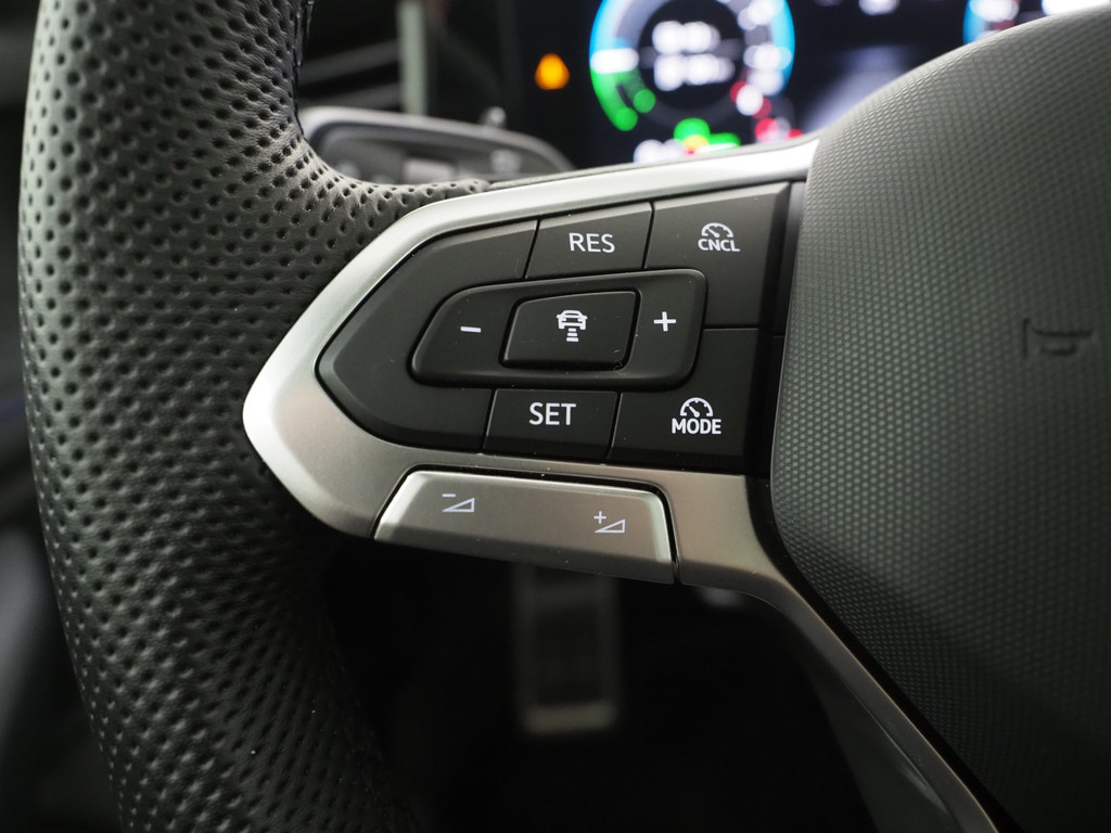 Volkswagen Passat Variant 1.5 eHybrid R-Line Edition 71