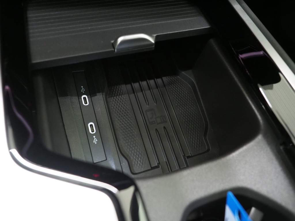 Volkswagen Passat Variant 1.5 eHybrid R-Line Edition 86