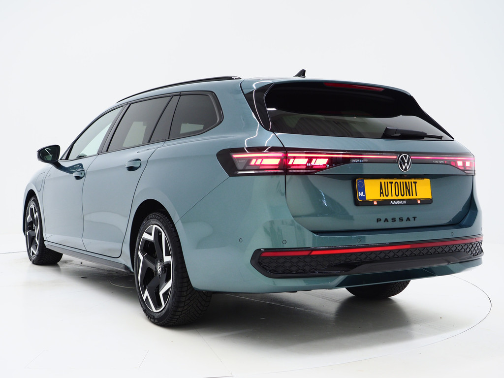 Volkswagen Passat Variant 1.5 eHybrid R-Line Edition 2