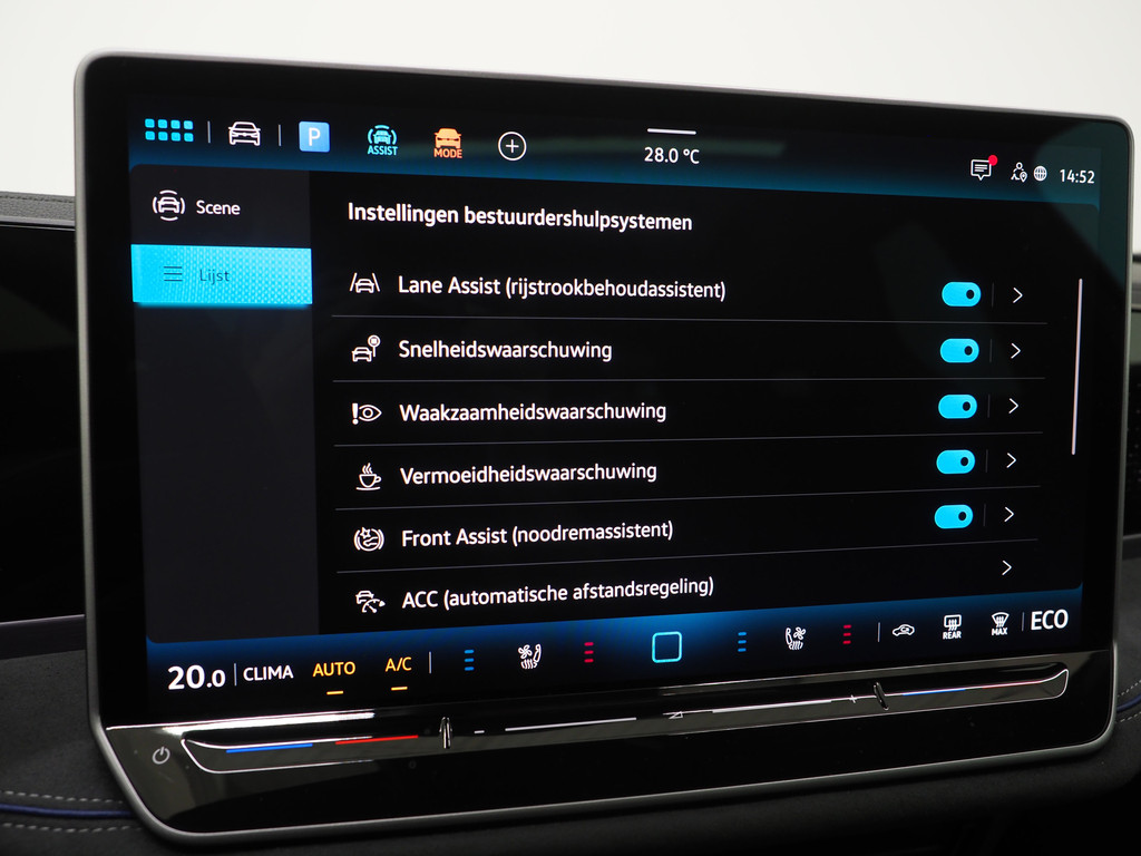 Volkswagen Passat Variant 1.5 eHybrid R-Line Edition 33
