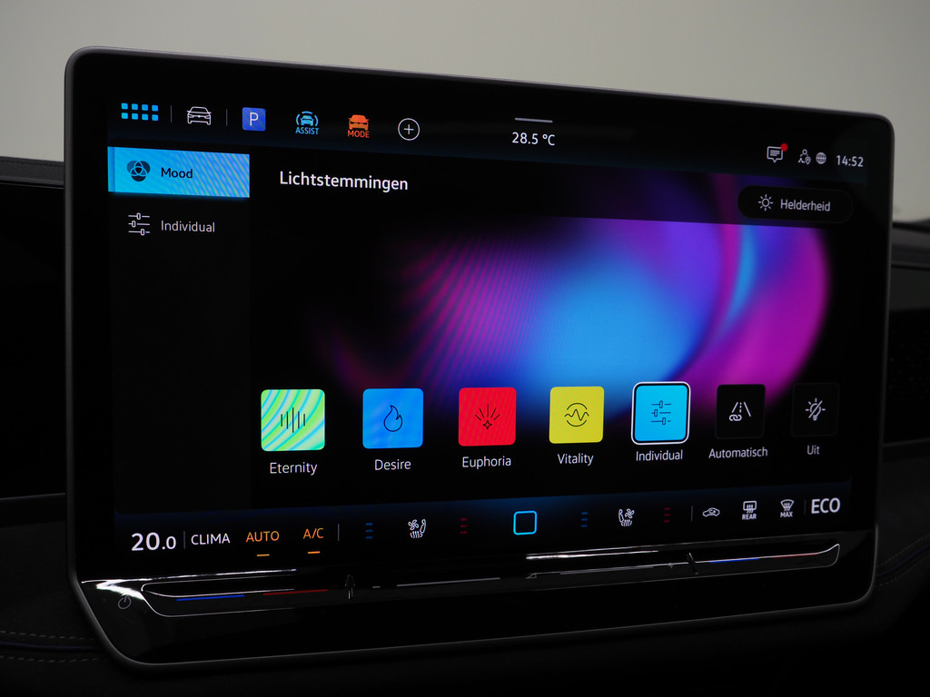 Volkswagen Passat Variant 1.5 eHybrid R-Line Edition 35