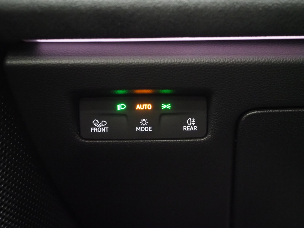 Volkswagen Passat Variant 1.5 eHybrid R-Line Edition 70