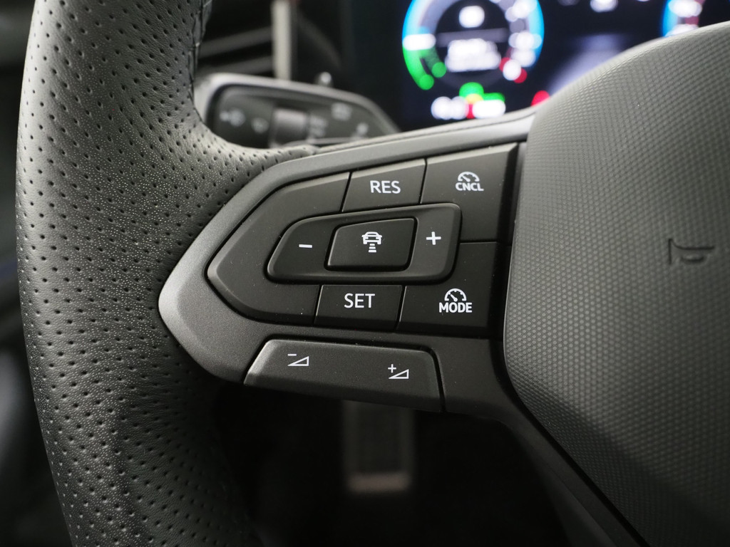 Volkswagen Passat Variant 1.5 eHybrid R-Line Edition 72