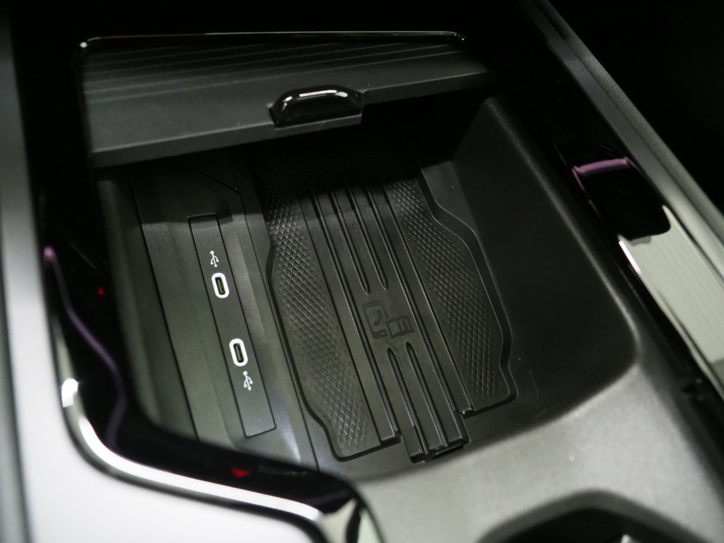 Volkswagen Passat Variant 1.5 eHybrid R-Line Edition 87