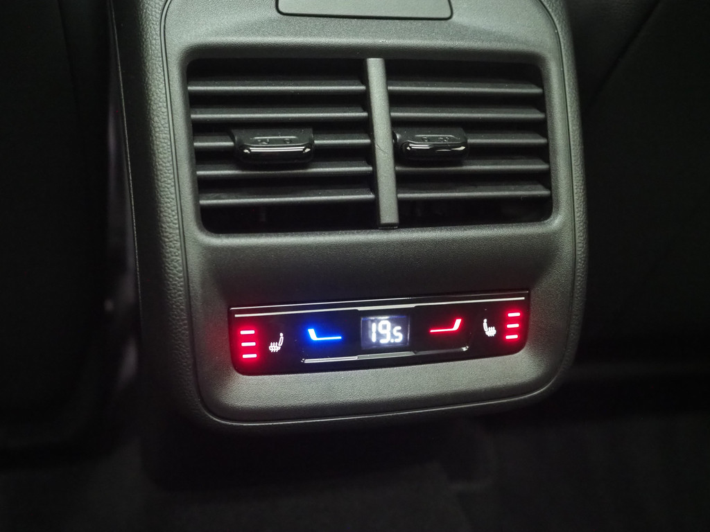 Volkswagen Passat Variant 1.5 eHybrid R-Line Edition 90