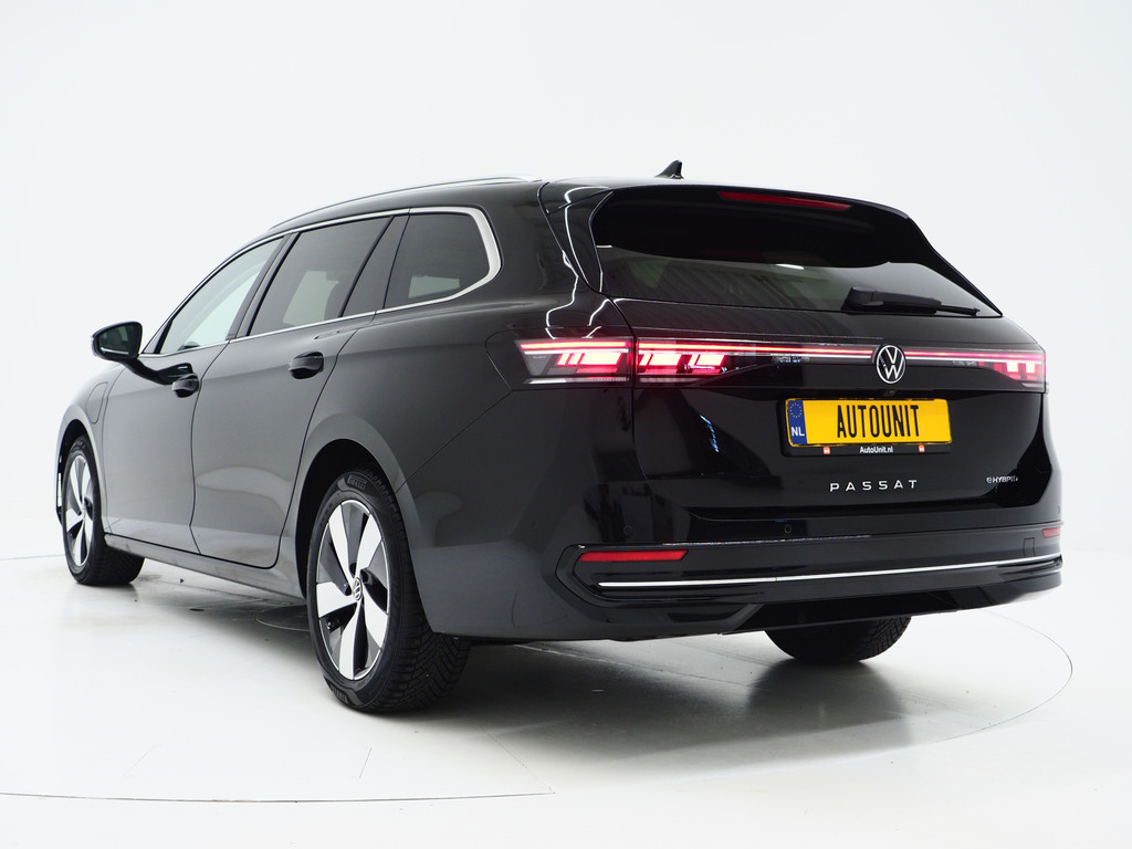 Volkswagen Passat Variant 1.5 eHybrid Elegance 204PK 2