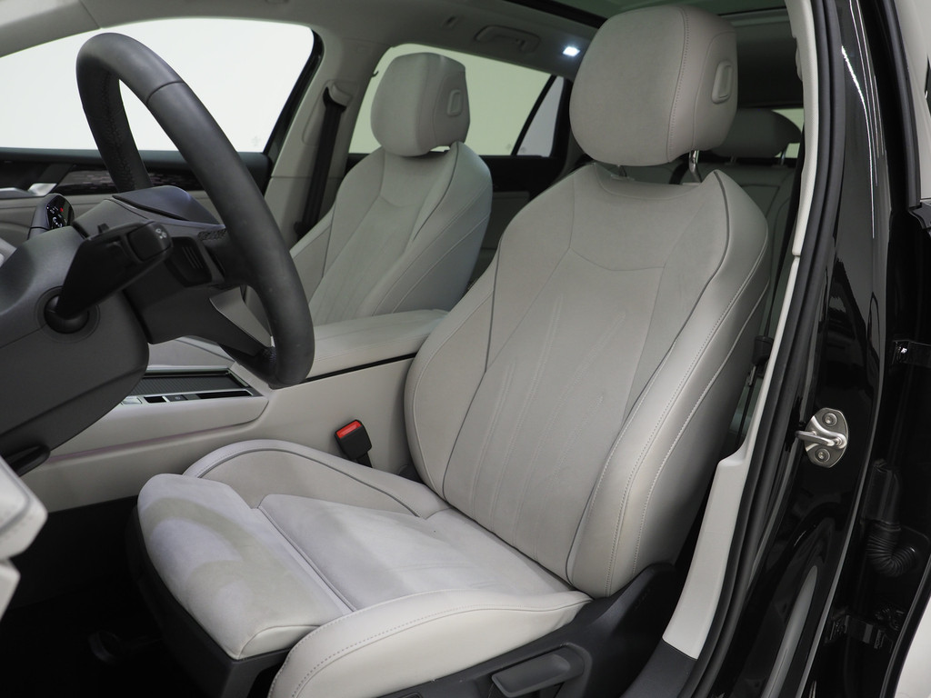 Volkswagen Passat Variant 1.5 eHybrid Elegance 204PK 3