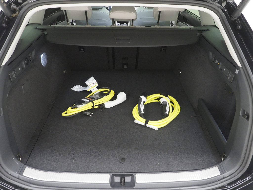 Volkswagen Passat Variant 1.5 eHybrid Elegance 204PK 45