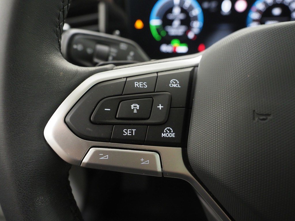 Volkswagen Passat Variant 1.5 eHybrid Elegance 204PK 72