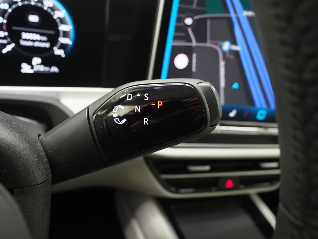 Volkswagen Passat Variant 1.5 eHybrid Elegance 204PK 74