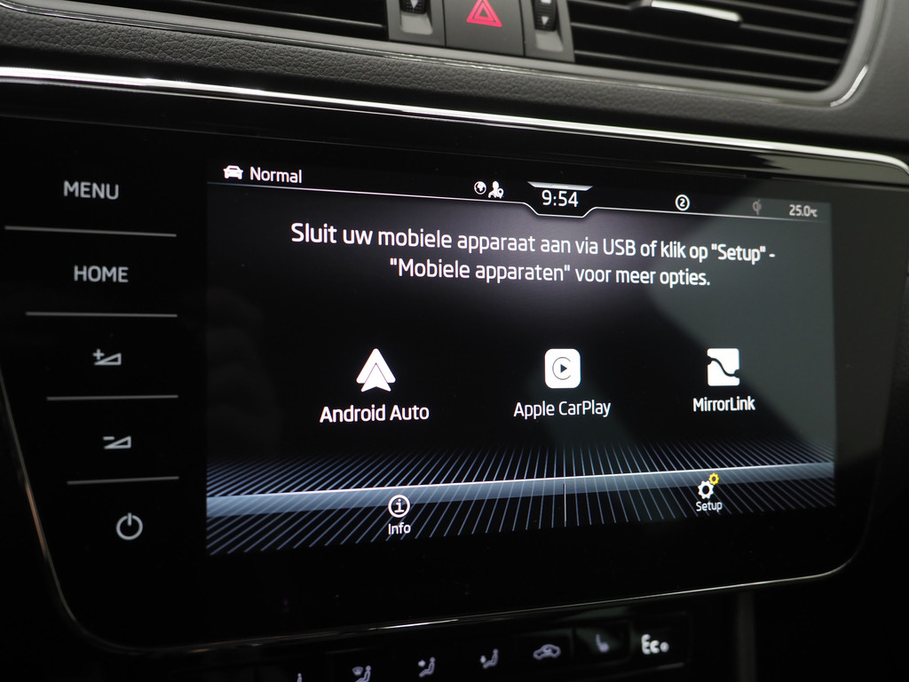 Škoda Superb Combi 1.4 TSI iV Sportline 31