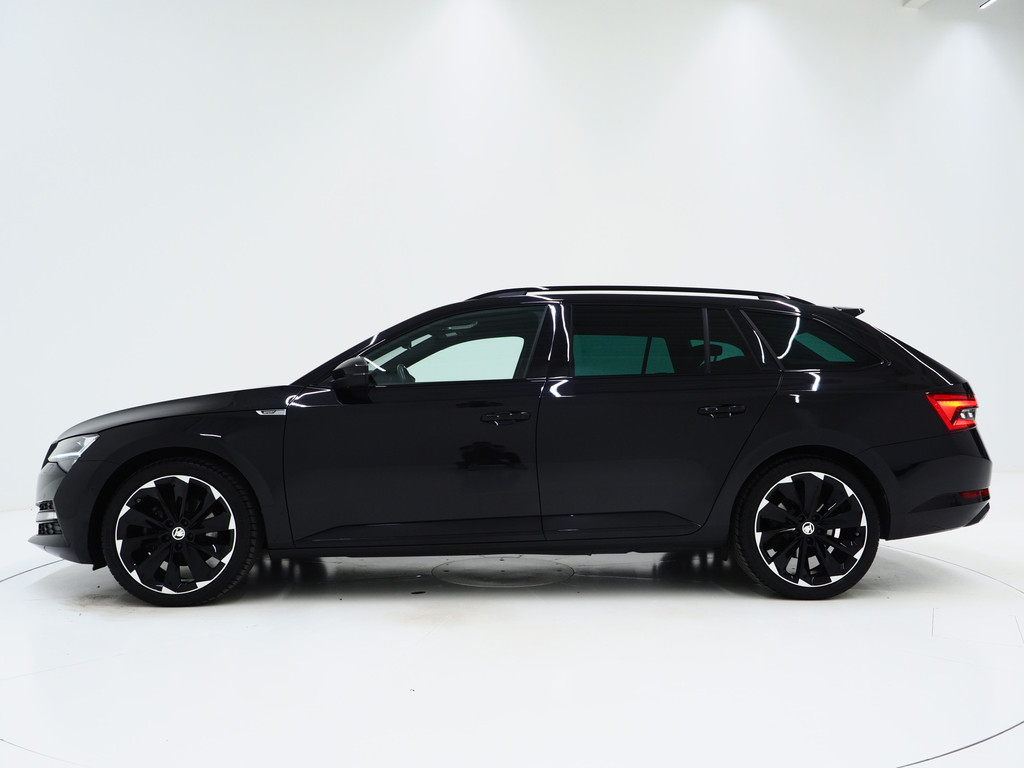 Škoda Superb Combi 1.4 TSI iV Sportline 44