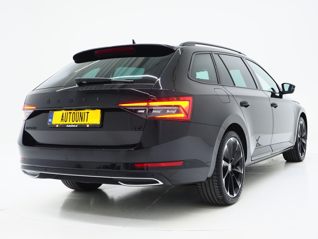 Škoda Superb Combi 1.4 TSI iV Sportline 8