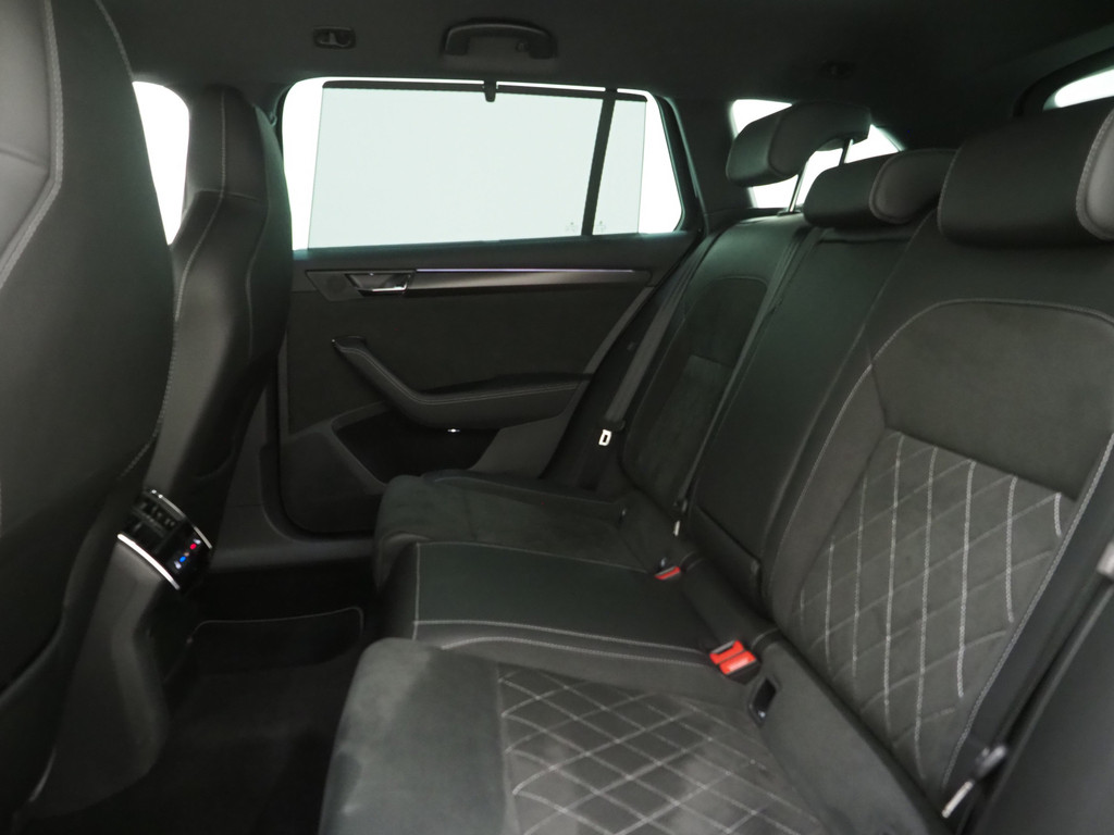 Škoda Superb Combi 1.4 TSI iV Sportline 82