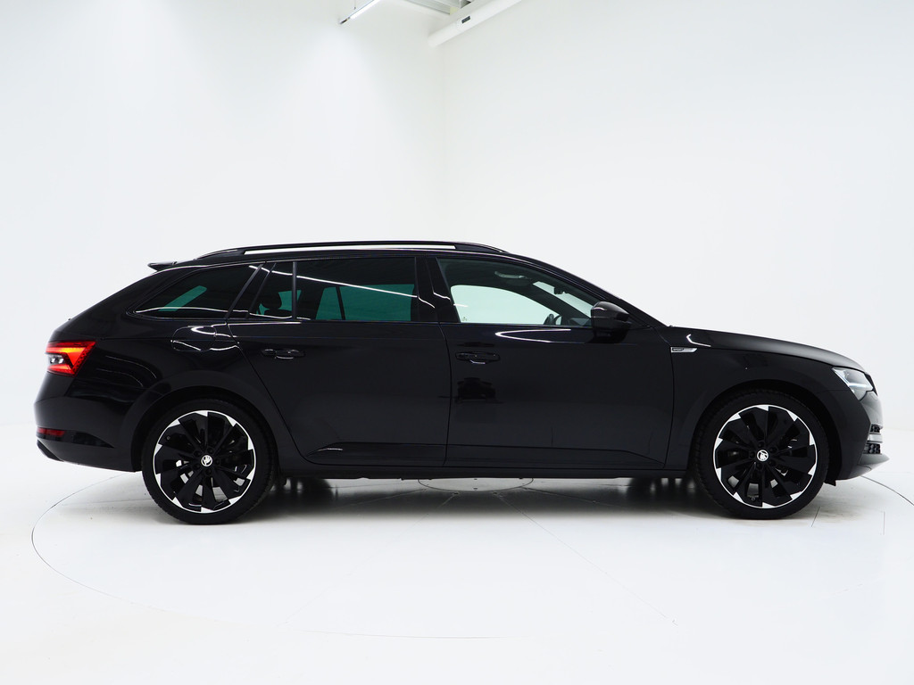 Škoda Superb Combi 1.4 TSI iV Sportline 9