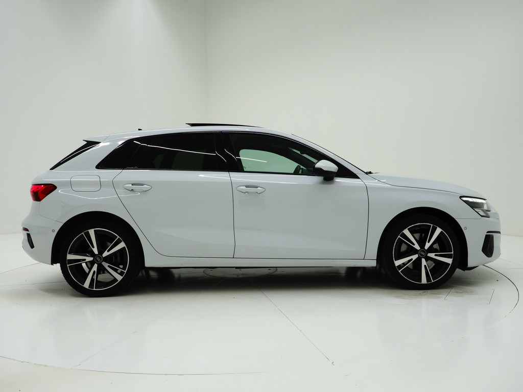 Audi A3 Sportback 40 TFSI e Full Black 204PK 9