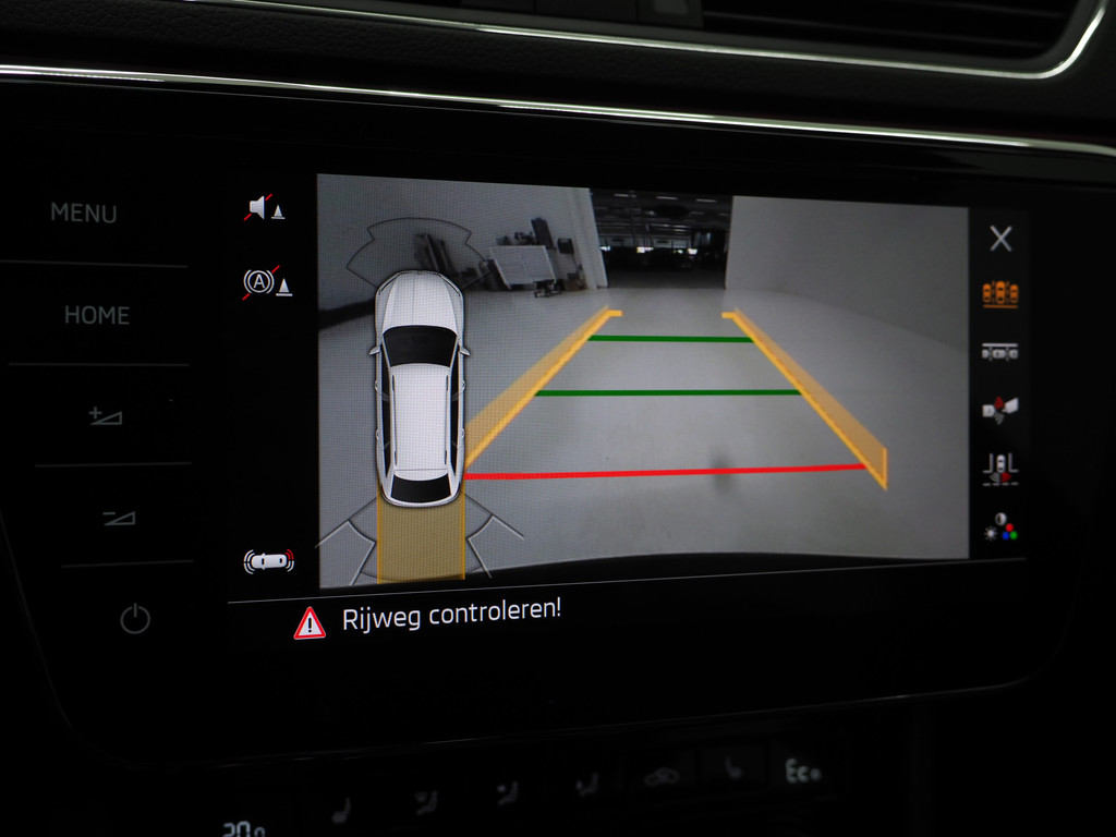 Škoda Superb Combi 1.4 TSI iV Laurin & Klement 34