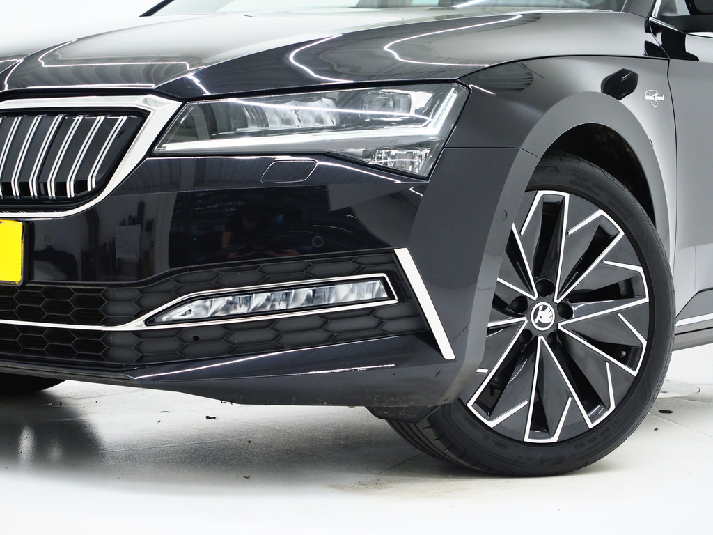 Škoda Superb Combi 1.4 TSI iV Laurin & Klement 50