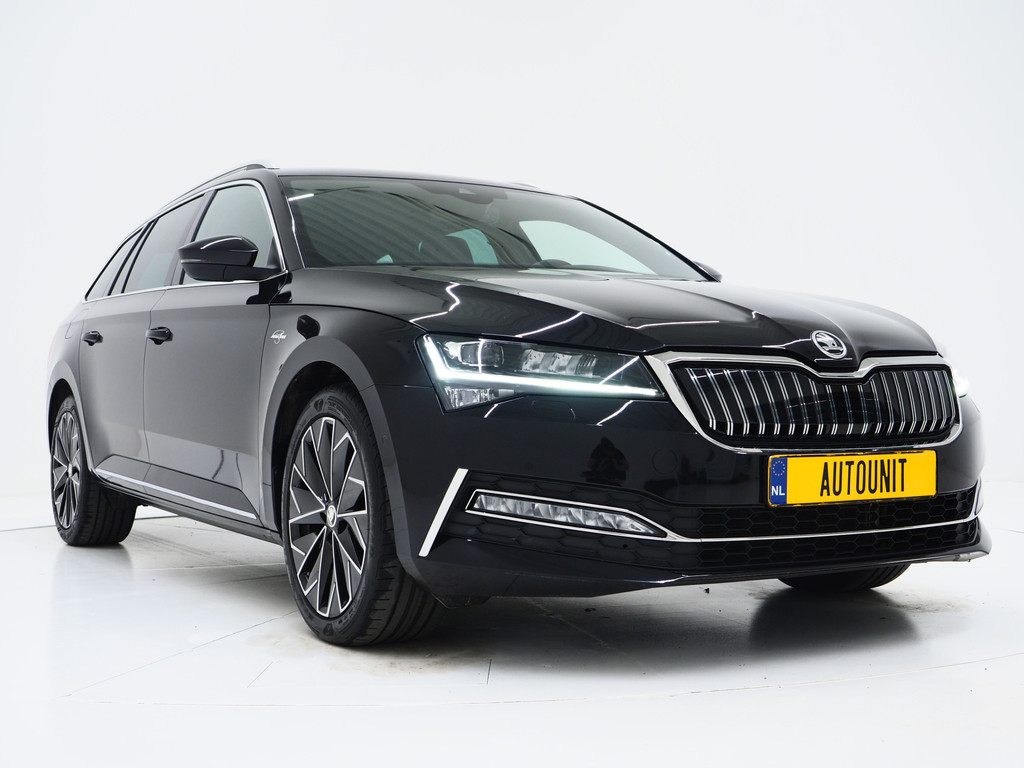 Škoda Superb Combi 1.4 TSI iV Laurin & Klement 55