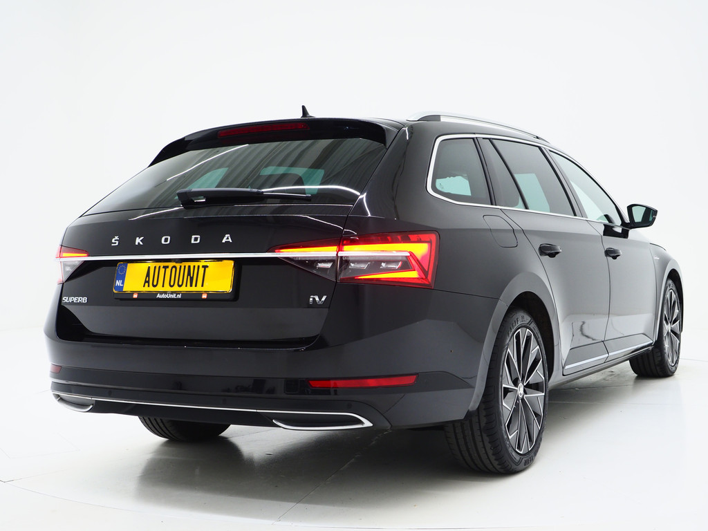 Škoda Superb Combi 1.4 TSI iV Laurin & Klement 8