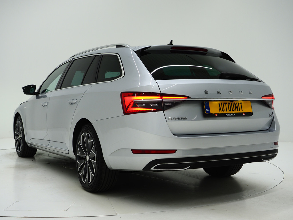 Škoda Superb Combi 1.4 TSI iV Laurin & Klement 46