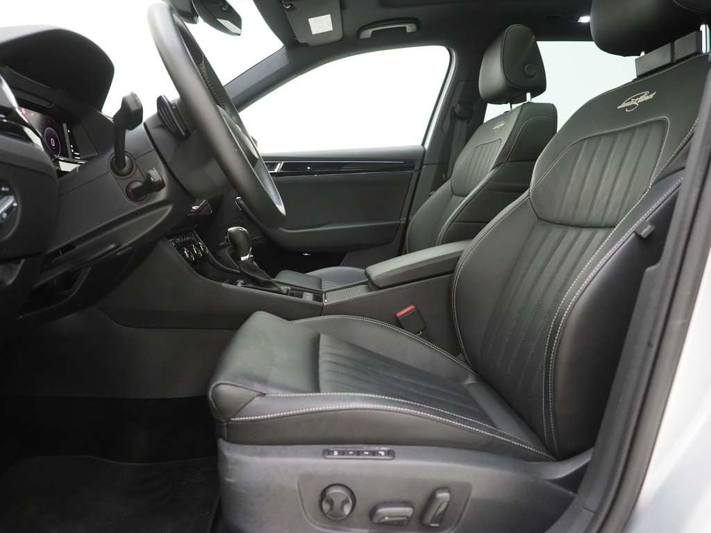 Škoda Superb Combi 1.4 TSI iV Laurin & Klement 60