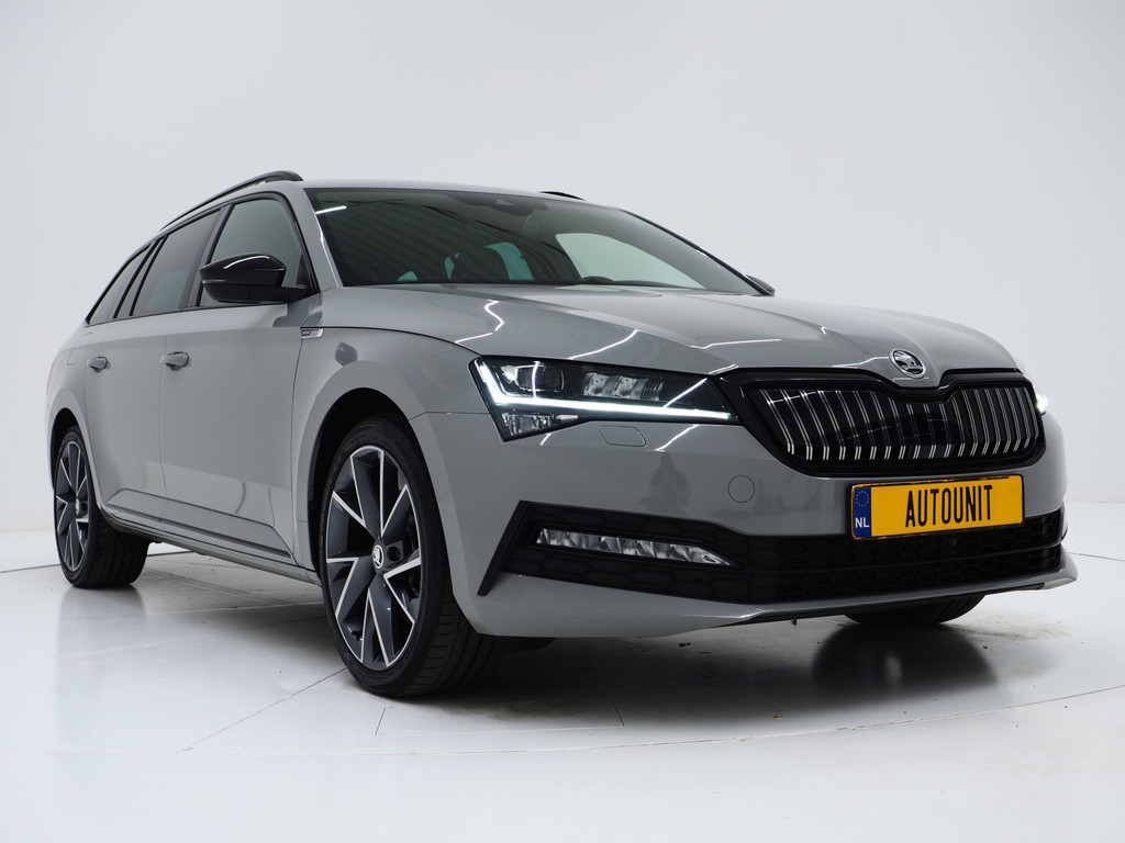 Škoda Superb Combi 1.4 TSI iV Sportline 10