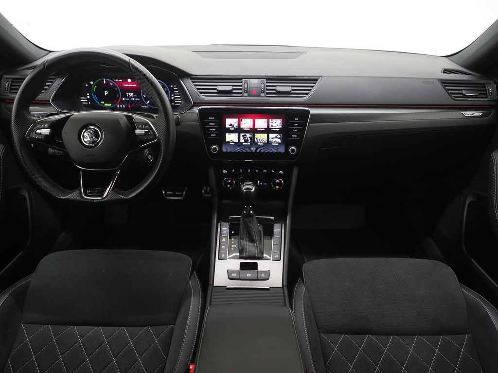 Škoda Superb Combi 1.4 TSI iV Sportline 4