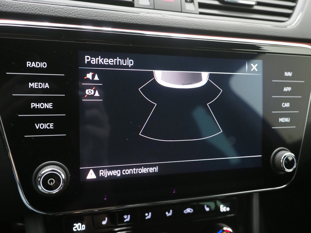 Škoda Superb Combi 1.4 TSI iV Sportline 74