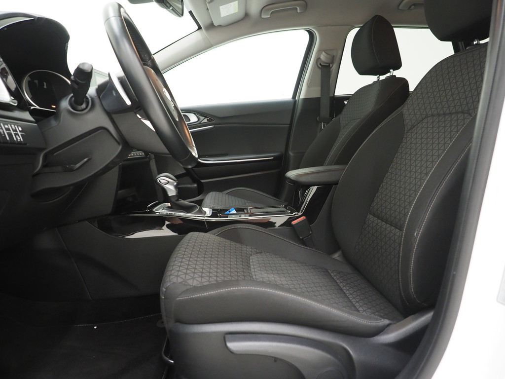 Kia Ceed Sportswagon 1.6 GDI PHEV DynamicLine 16