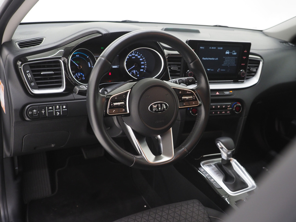 Kia Ceed Sportswagon 1.6 GDI PHEV DynamicLine 17