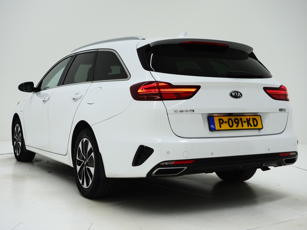 Kia Ceed Sportswagon 1.6 GDI PHEV DynamicLine 2