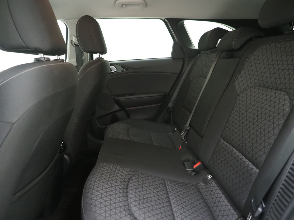 Kia Ceed Sportswagon 1.6 GDI PHEV DynamicLine 33