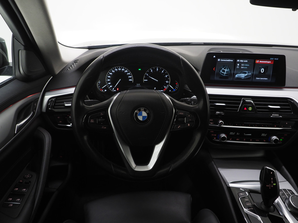 BMW 5 Serie Touring 520i Executive 35
