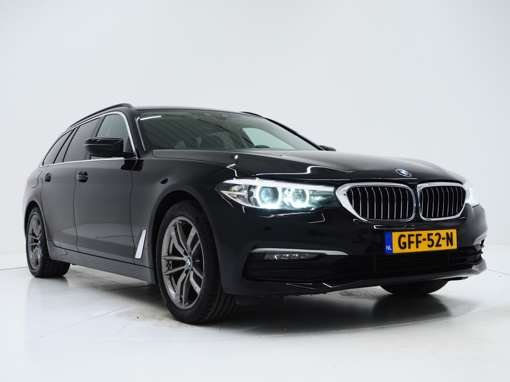 BMW 5 Serie Touring 520i Executive 49