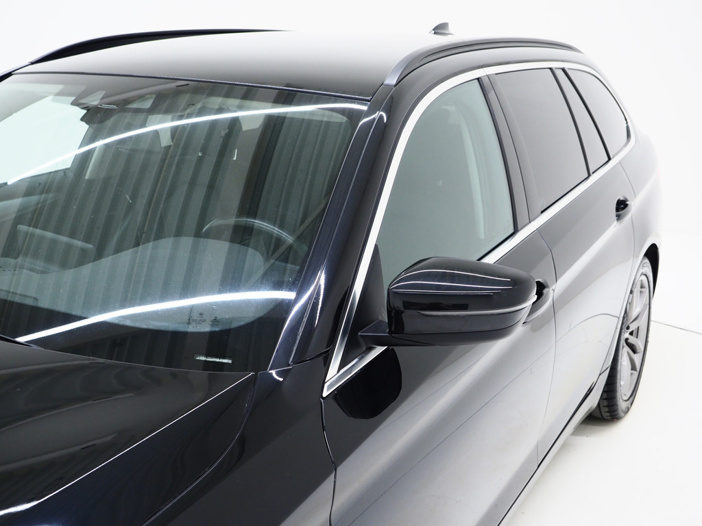 BMW 5 Serie Touring 520i Executive 51