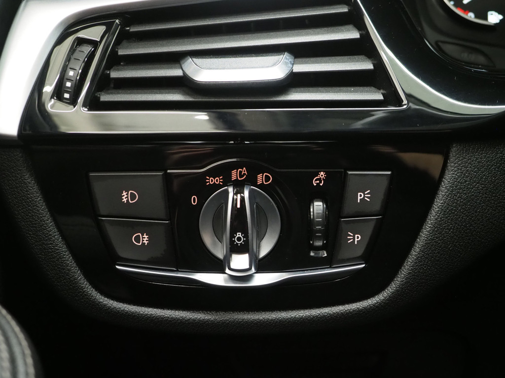 BMW 5 Serie Touring 520i Executive 59