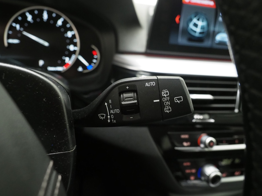 BMW 5 Serie Touring 520i Executive 63