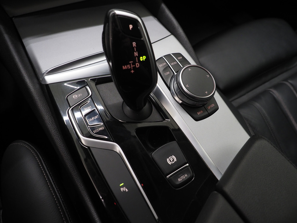 BMW 5 Serie Touring 520i Executive 71