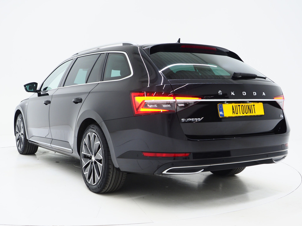 Škoda Superb Combi 1.4 TSI iV Laurin & Klement 2