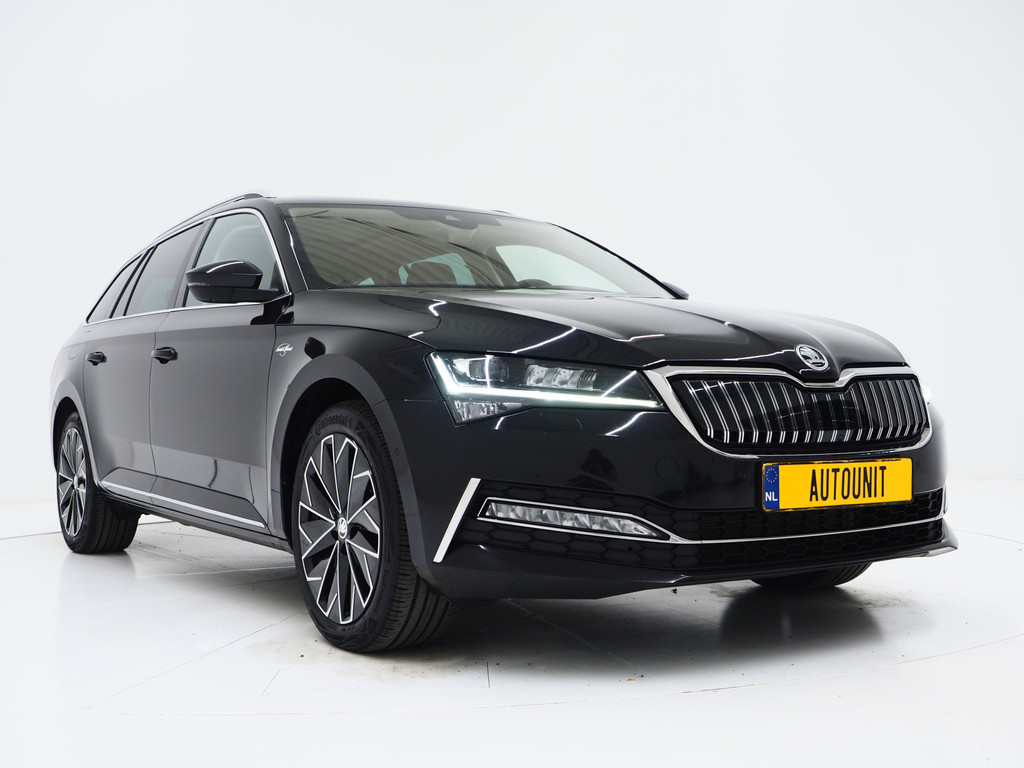 Škoda Superb Combi 1.4 TSI iV Laurin & Klement 57