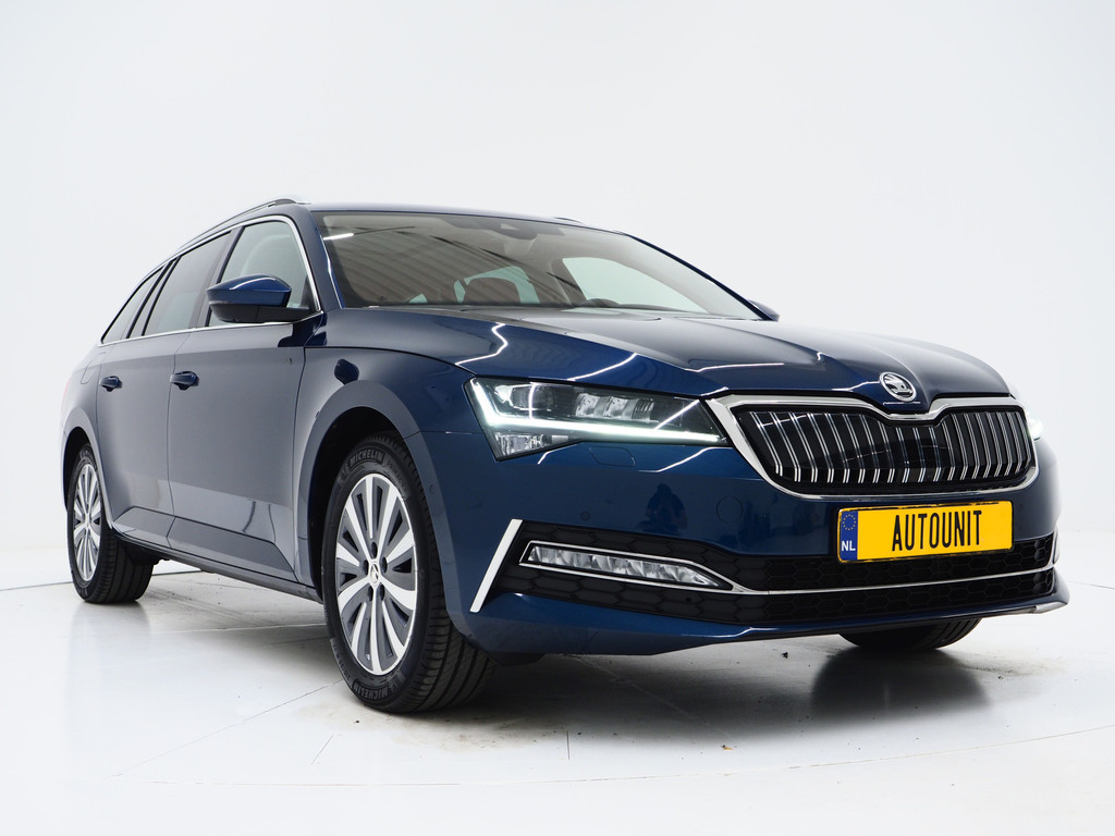 Škoda Superb Combi 1.4 TSI iV Style 10